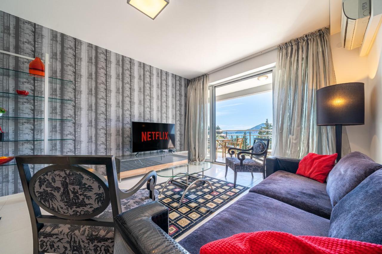 Apartment Sweet Memories Sveti Stefan Bagian luar foto