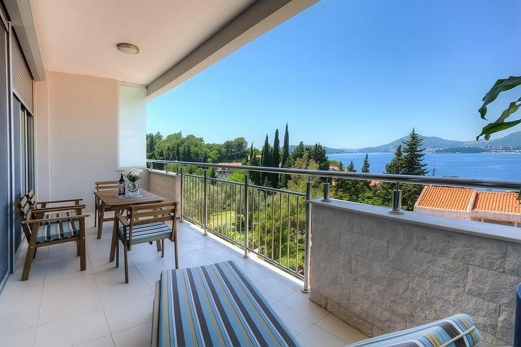 Apartment Sweet Memories Sveti Stefan Bagian luar foto