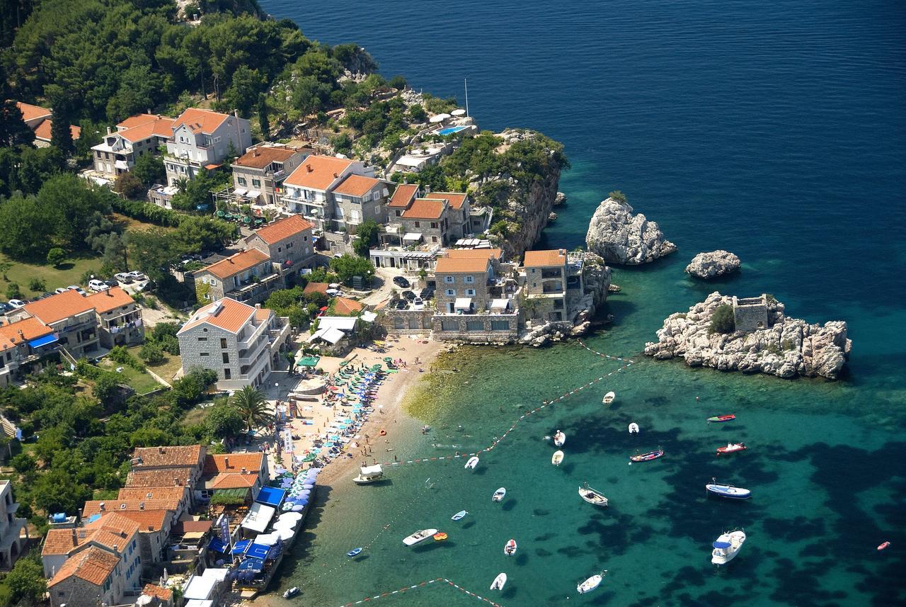 Apartment Sweet Memories Sveti Stefan Bagian luar foto